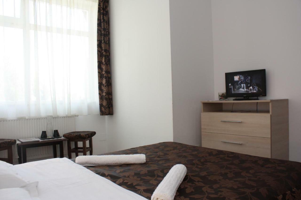 Casa Ianis Hotel Brasov Exterior photo